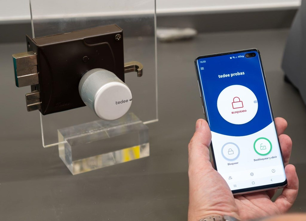 Foto 1 Abre sin llaves: instalación de cerraduras electrónicas en Vigo