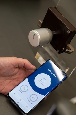Abre sin llaves: instalación de cerraduras electrónicas en Vigo - Imagen 1