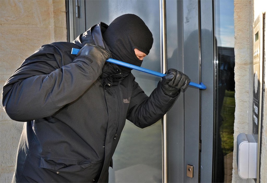 El código de los ladrones: ¿cómo detectar el acecho de los asaltantes?
