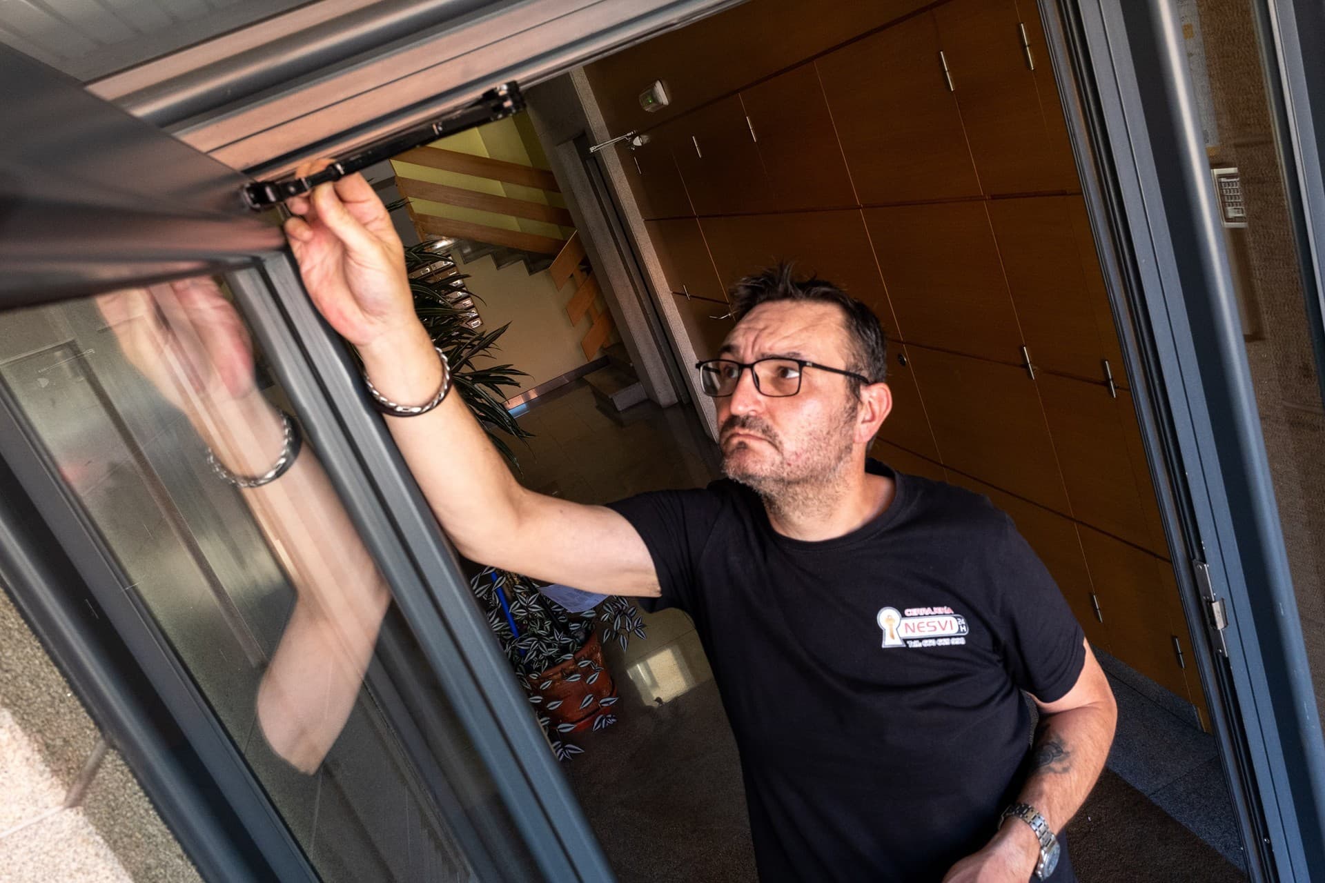 Ventajas de contar con un cerrajero para tu comunidad de vecinos en Vigo