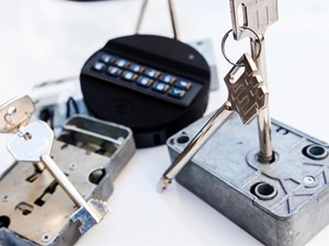 ¿Pueden los cambios de temperatura afectar a mis cerraduras?